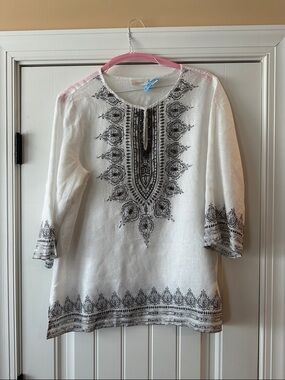 Chico’s Women’s White Embroidered Tunic Top with Black Print